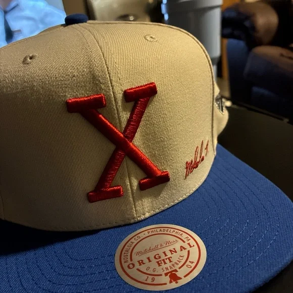 Malcom X Mitchell & Ness Detroit Pistons X Paper Planes 1965 Snapback Hat Rare - Picture 2 of 14